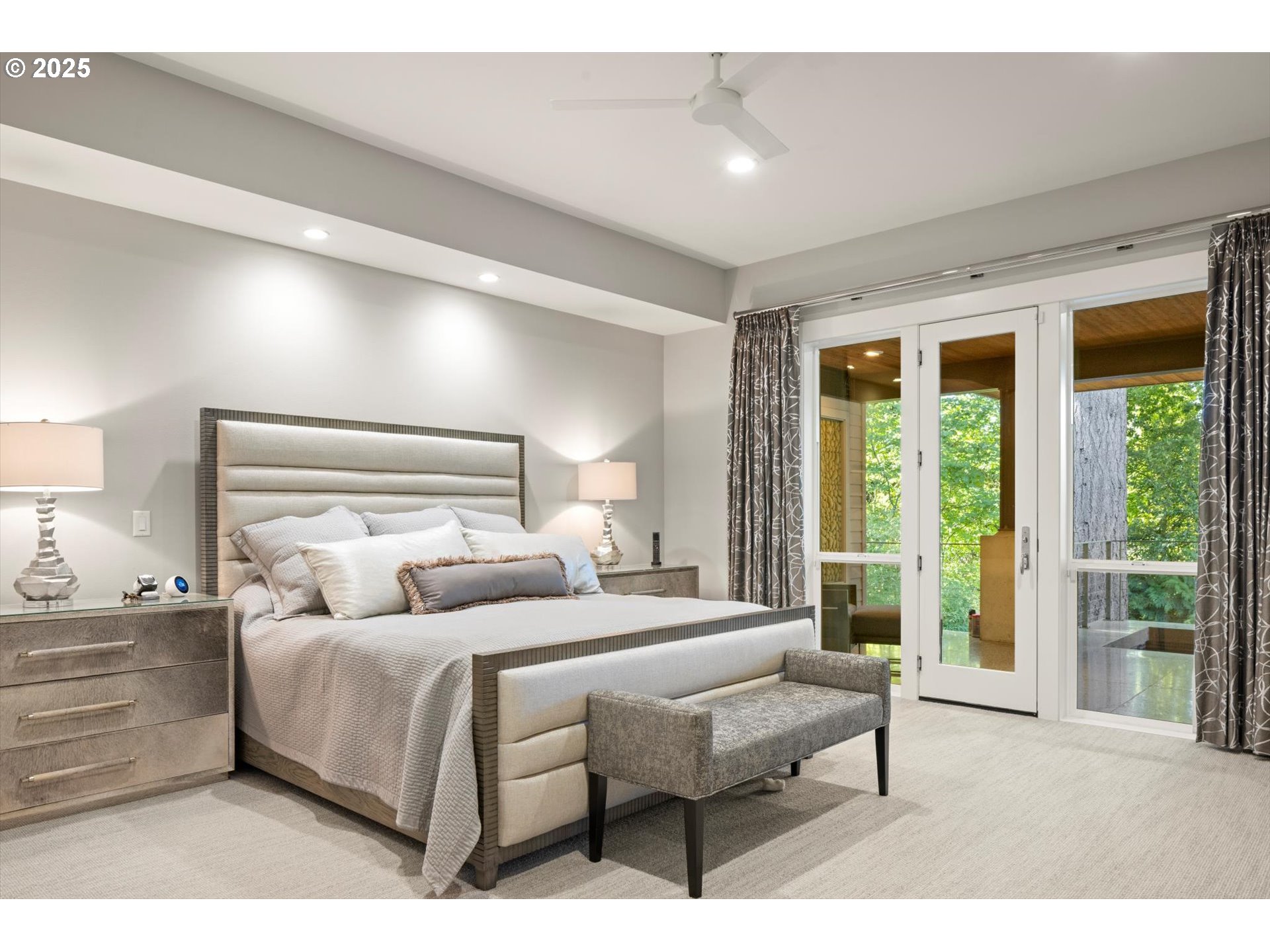 13197 Thoma Road Lake Oswego, OR 97035 - Photo 30 of 48 Owner's Suite Bedroom