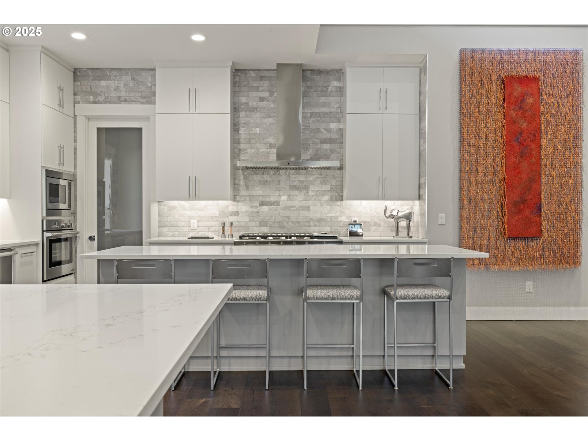 13197 Thoma Road Lake Oswego, OR 97035 - Photo 9 of 48