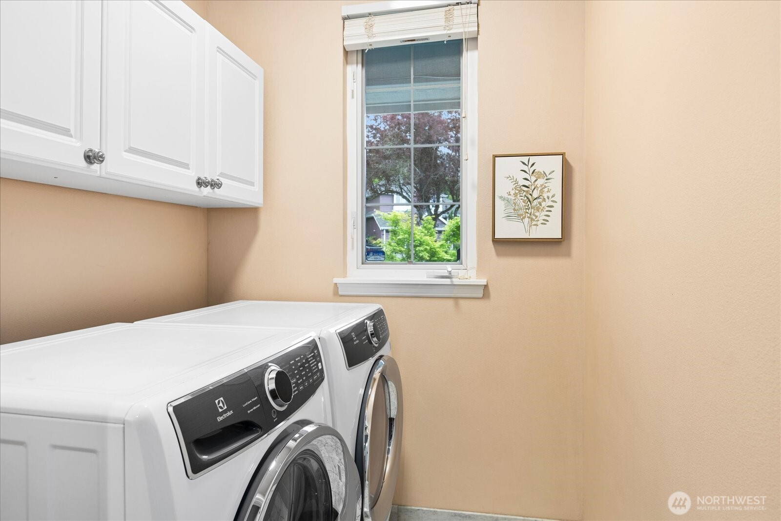 20012 27th Drive Southeast Bothell, WA 98012 - Photo 19 of 39 a utility room with dryer and washer