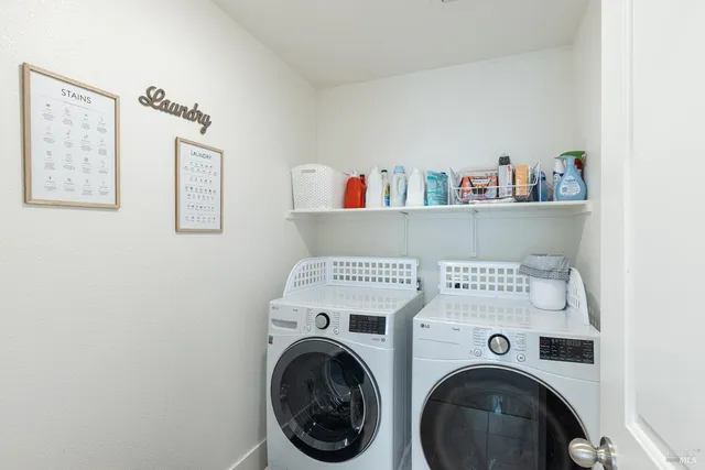 $829,000 | 6092 Oak Leaf Place, Rohnert Park, CA 94928