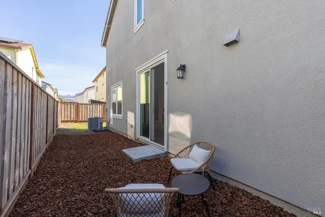 $829,000 | 6092 Oak Leaf Place, Rohnert Park, CA 94928