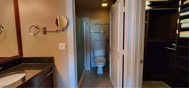 $2,090 | 210 East Flamingo Road, Unit 326, Las Vegas, NV 89169