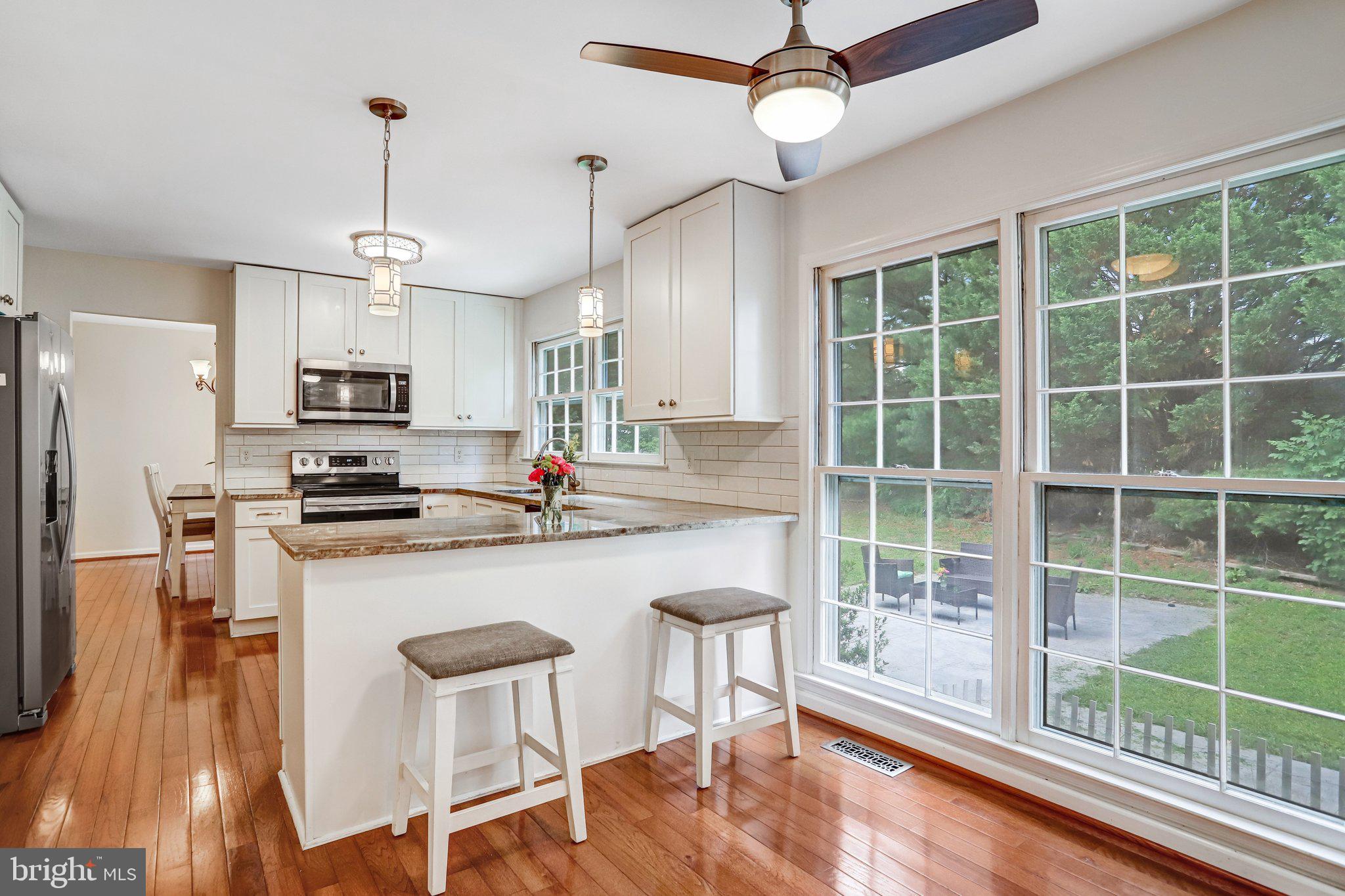 13378 Point Rider Lane Herndon, VA 20171 - Photo 10 of 25 Gallery Image 10