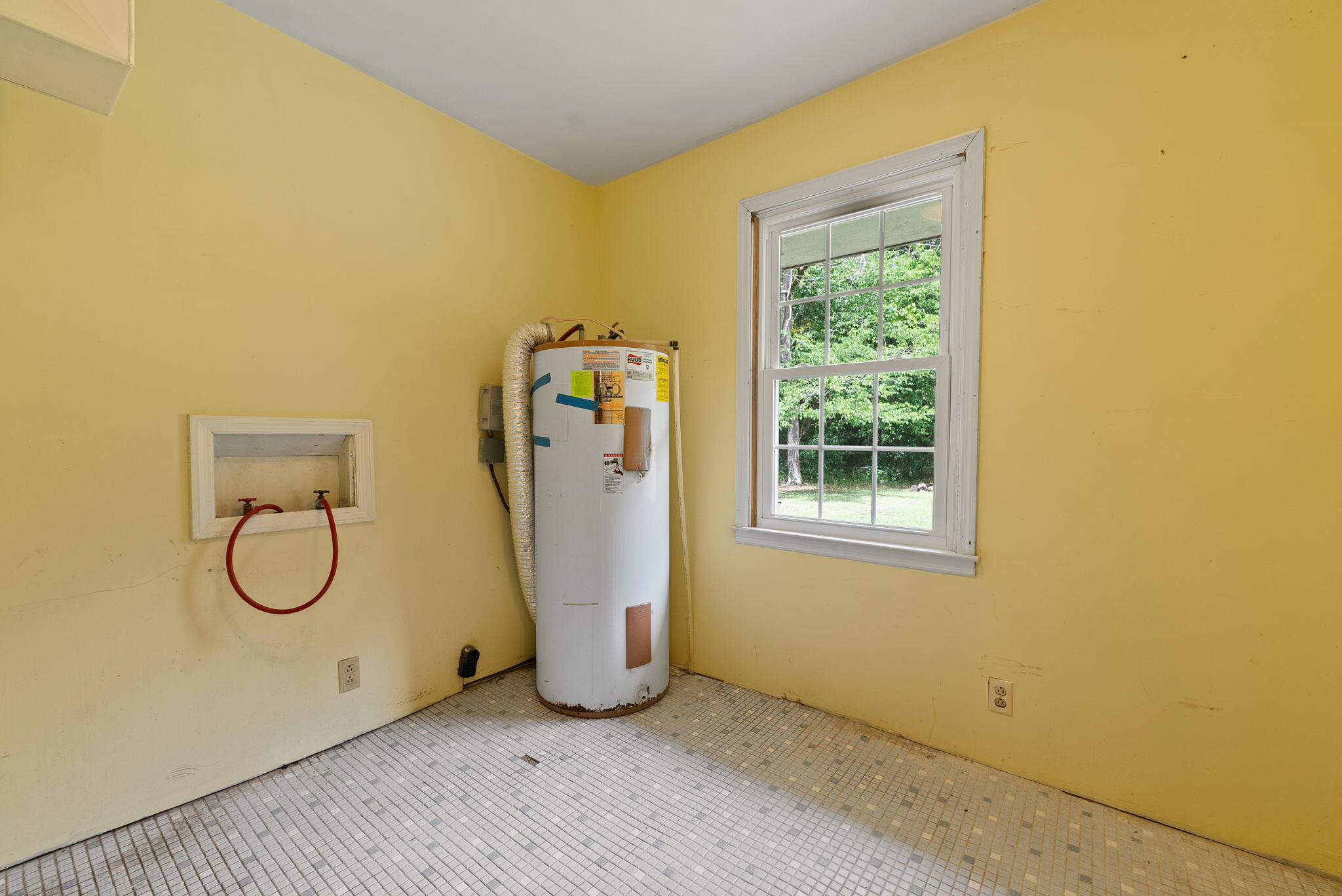 1147 Walter Road Bonneau, SC 29431 - Photo 20 of 31 37-web-or-mls-BARCLAY MEDIA CO.-24