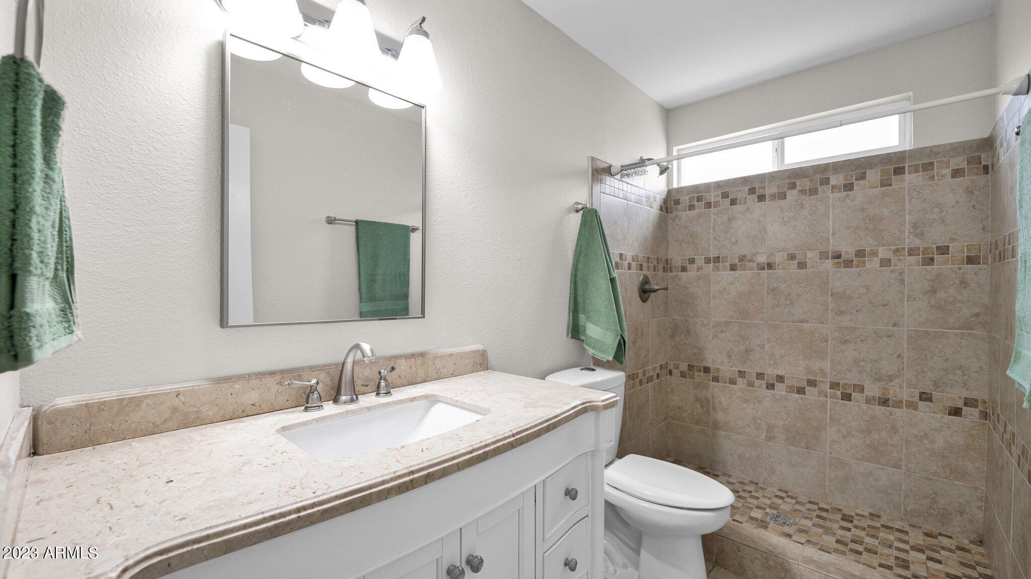 3730 West Grandview Road Phoenix, AZ 85053 - Photo 21 of 30 065 Primary Bathroom