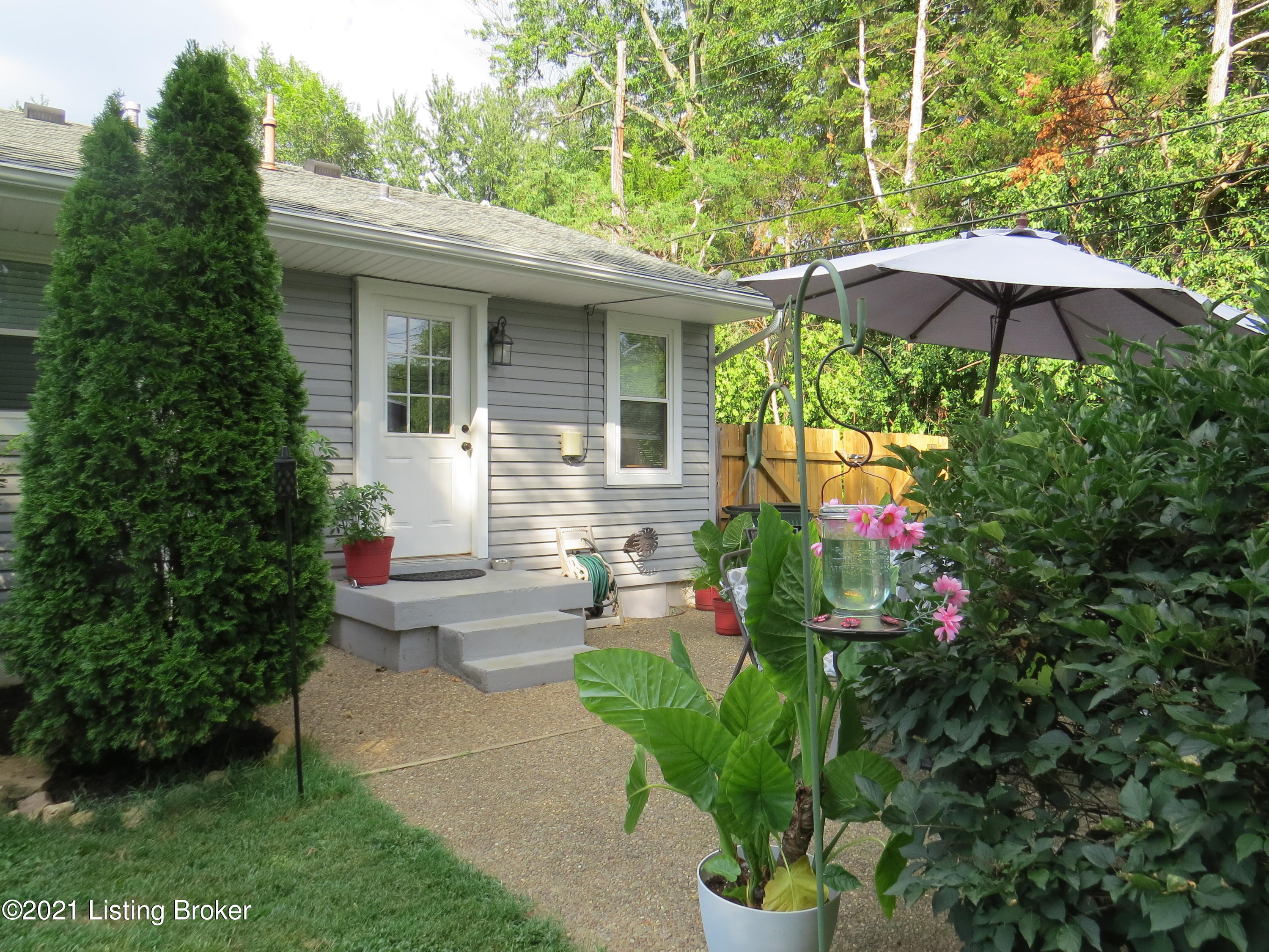 1304 Old Mill Road Louisville, KY 40242 - Photo 7 of 25 6