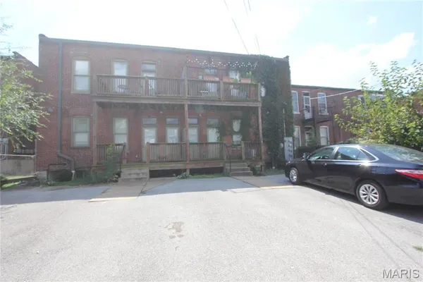 $1,400 | 3643 Shenandoah Avenue, Unit A 1, St. Louis, MO 63110