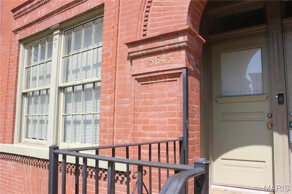 $1,400 | 3643 Shenandoah Avenue, Unit A 1, St. Louis, MO 63110