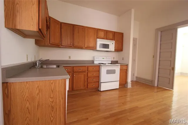 $1,400 | 3643 Shenandoah Avenue, Unit A 1, St. Louis, MO 63110