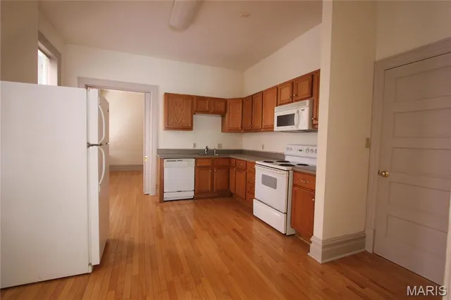 $1,400 | 3643 Shenandoah Avenue, Unit A 1, St. Louis, MO 63110