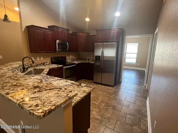 $2,000 | 14912 Camp Lane, Gulfport, MS 39503