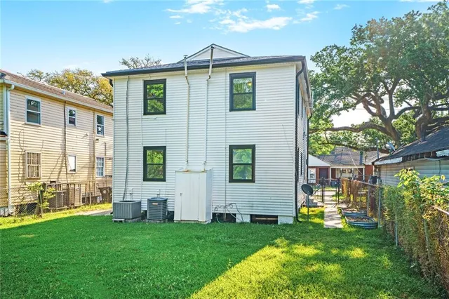 $1,500 | 3908 Pauger Street, New Orleans, LA 70122