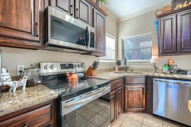 $350,000 | 147 Birdsong Lane, Terrell, TX 75160