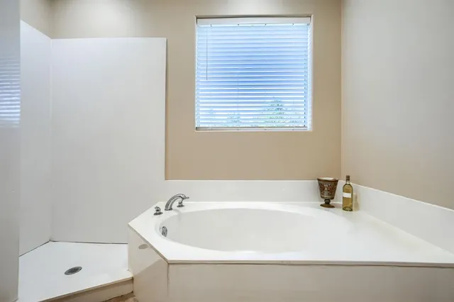 $350,000 | 147 Birdsong Lane, Terrell, TX 75160