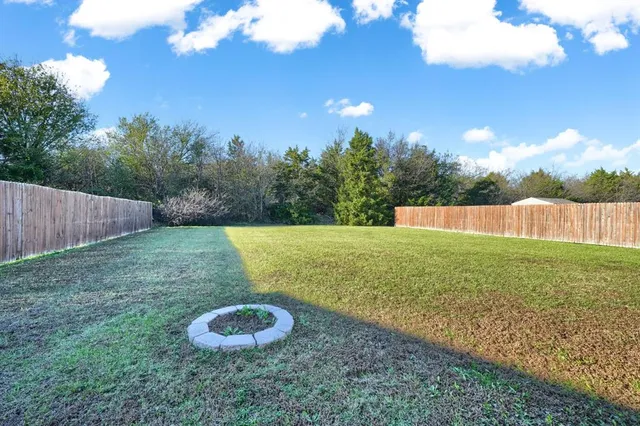 $350,000 | 147 Birdsong Lane, Terrell, TX 75160