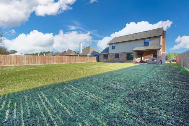 $350,000 | 147 Birdsong Lane, Terrell, TX 75160