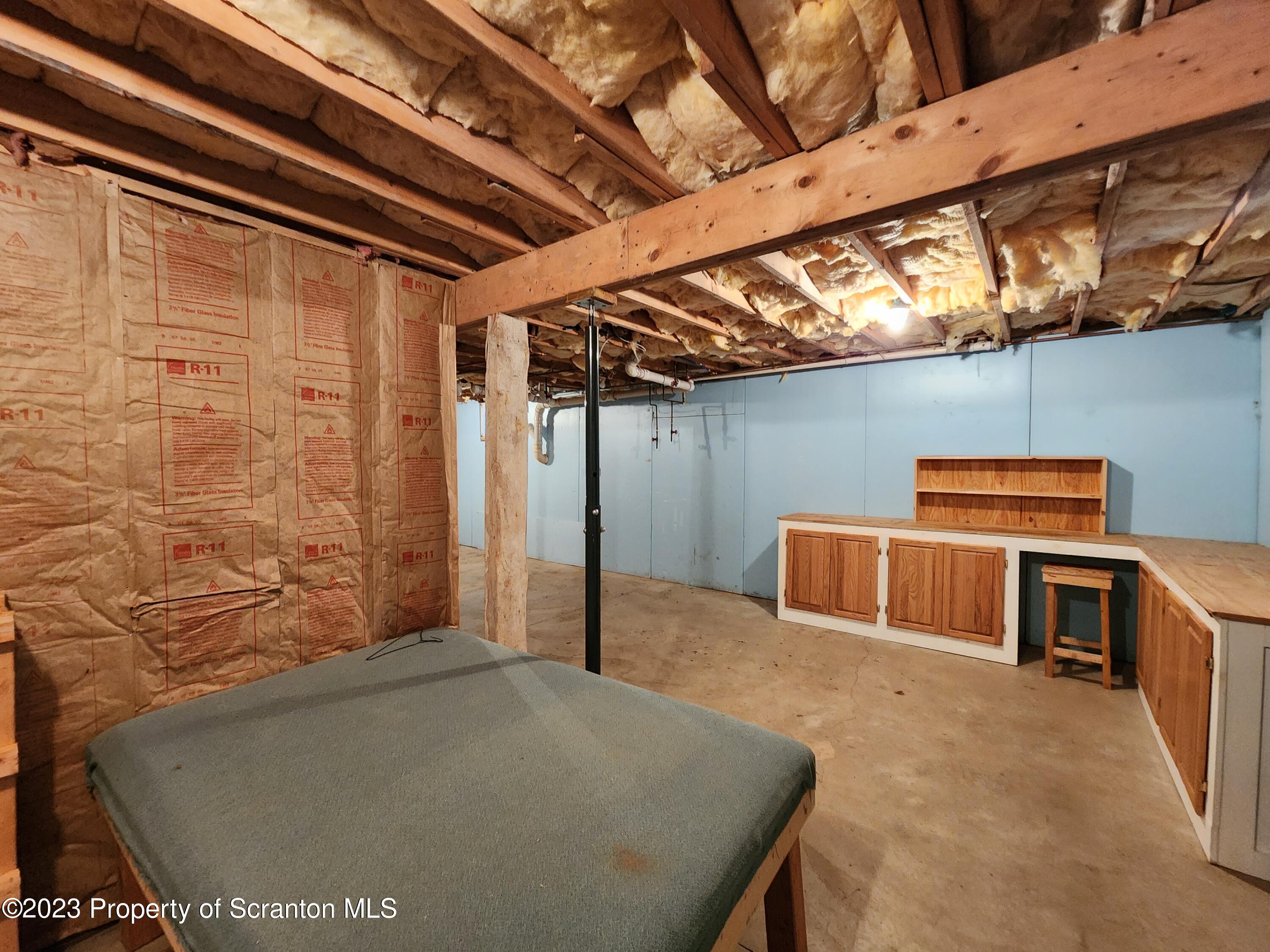 1575 State Rte 2009 Nicholson, PA 18446 - Photo 44 of 54 a room with furniture