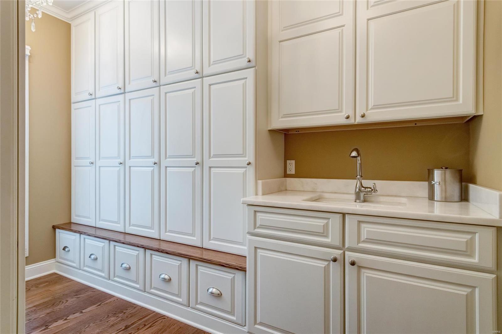 1320 Countryside Manor Place Chesterfield, MO 63005 - Photo 30 of 69