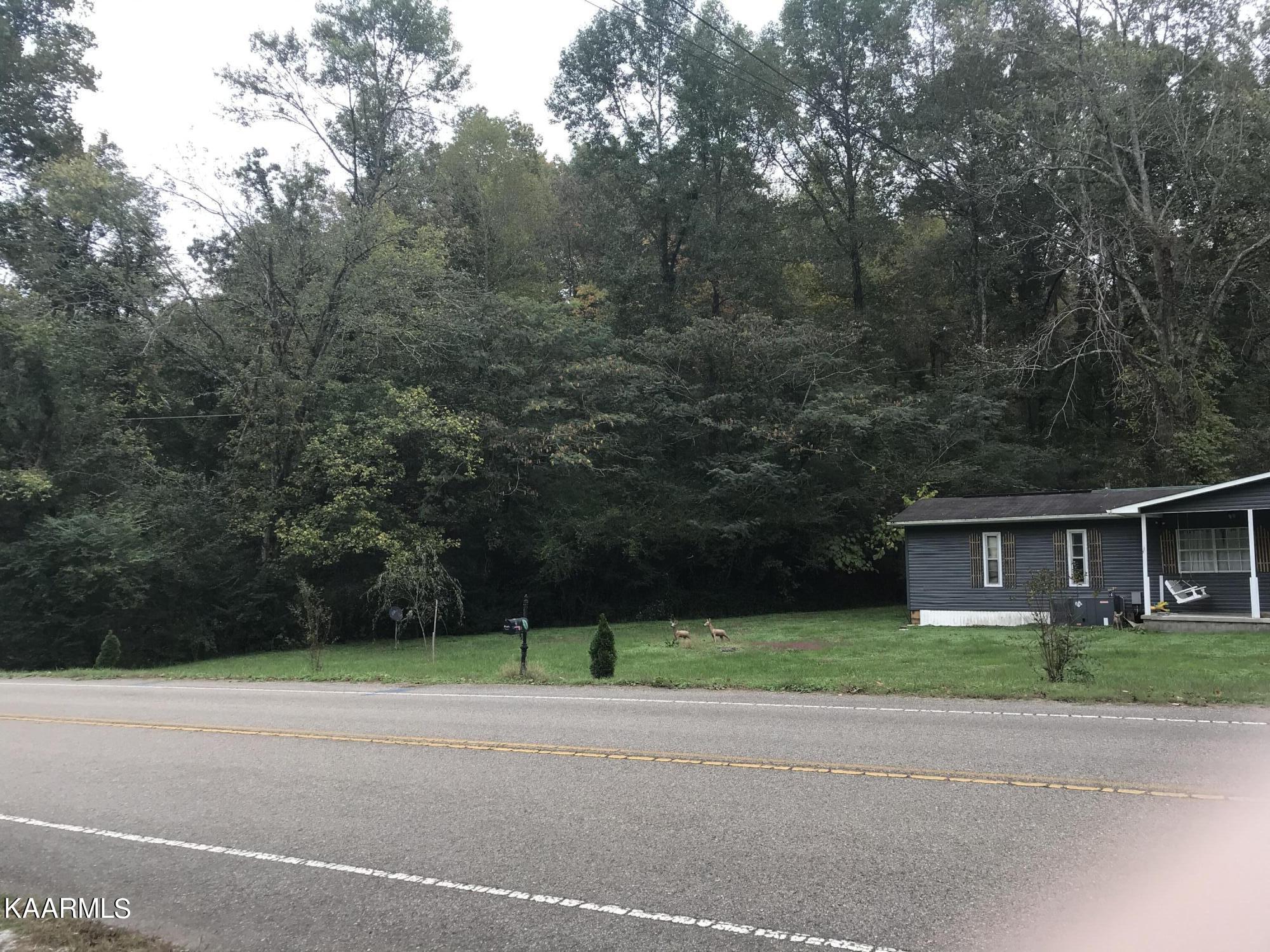 1907 Ruritan Road Harriman, TN 37748 - Photo 2 of 8 046F9754-5458-4FD2-BBD7-3E9960463A97
