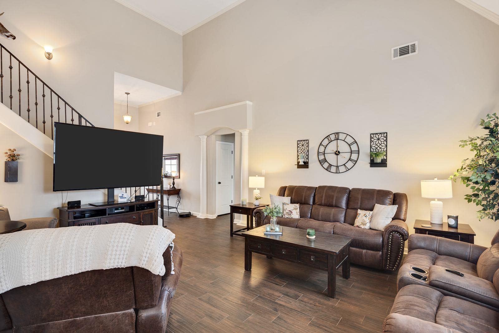 6247 Willow Walk Way Arlington, TN 38002 - Photo 17 of 40 a living room with furniture and a flat screen tv