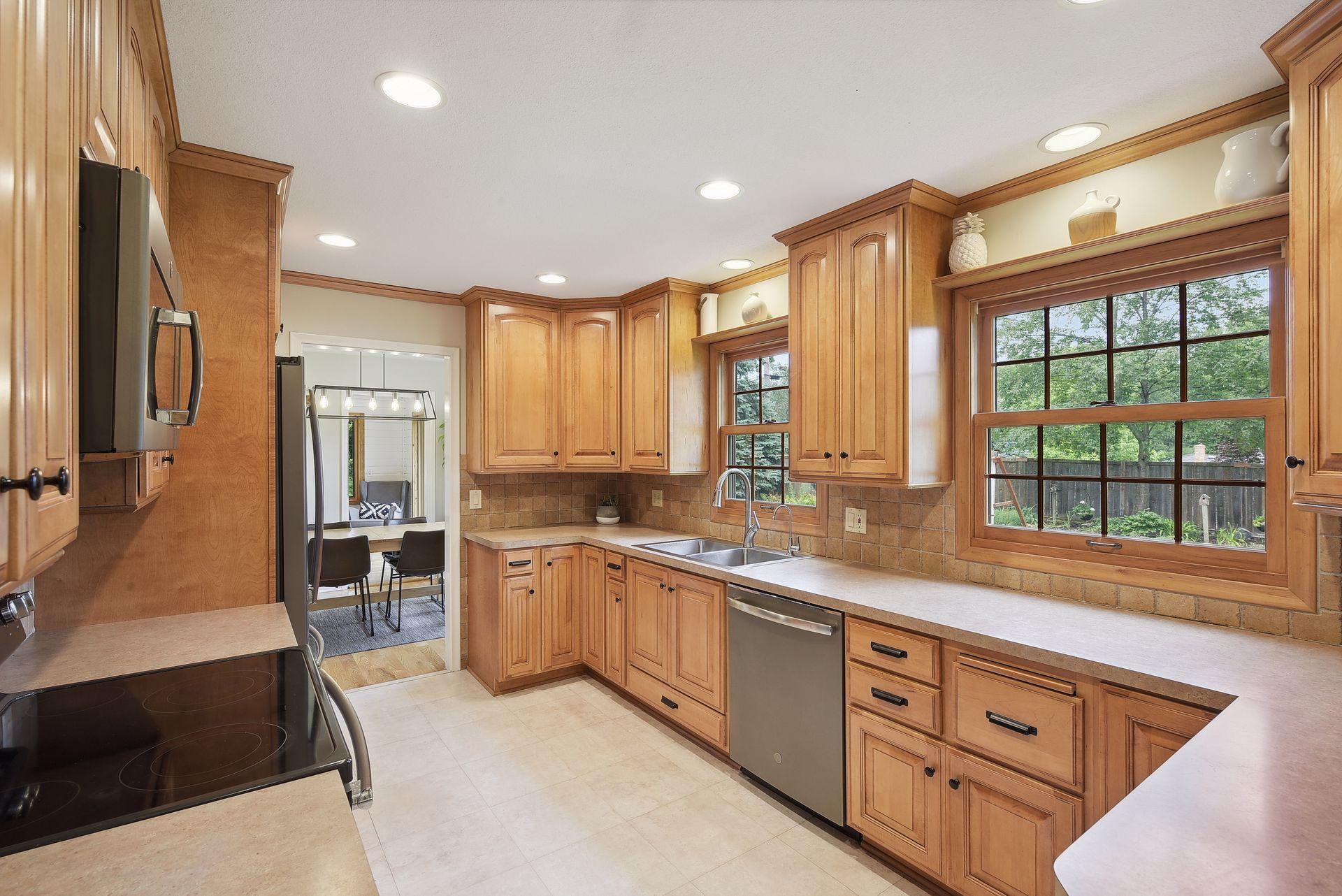 15702 Oak Ridge Road Eden Prairie, MN 55346 - Photo 10 of 27 Gallery Image 10