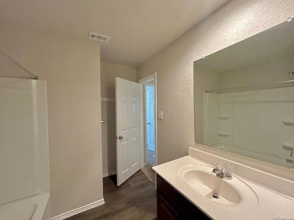 $1,995 | 7122 Mesa Cliffs, Converse, TX 78109