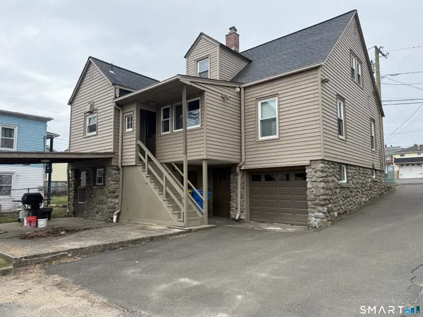 $3,200 | 59 Addison Street, Waterbury, CT 06708