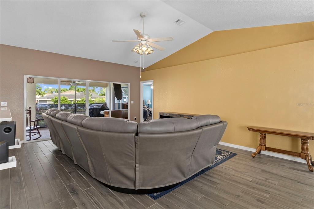 407 Montpelier Court Spring Hill, FL 34608 - Photo 7 of 38