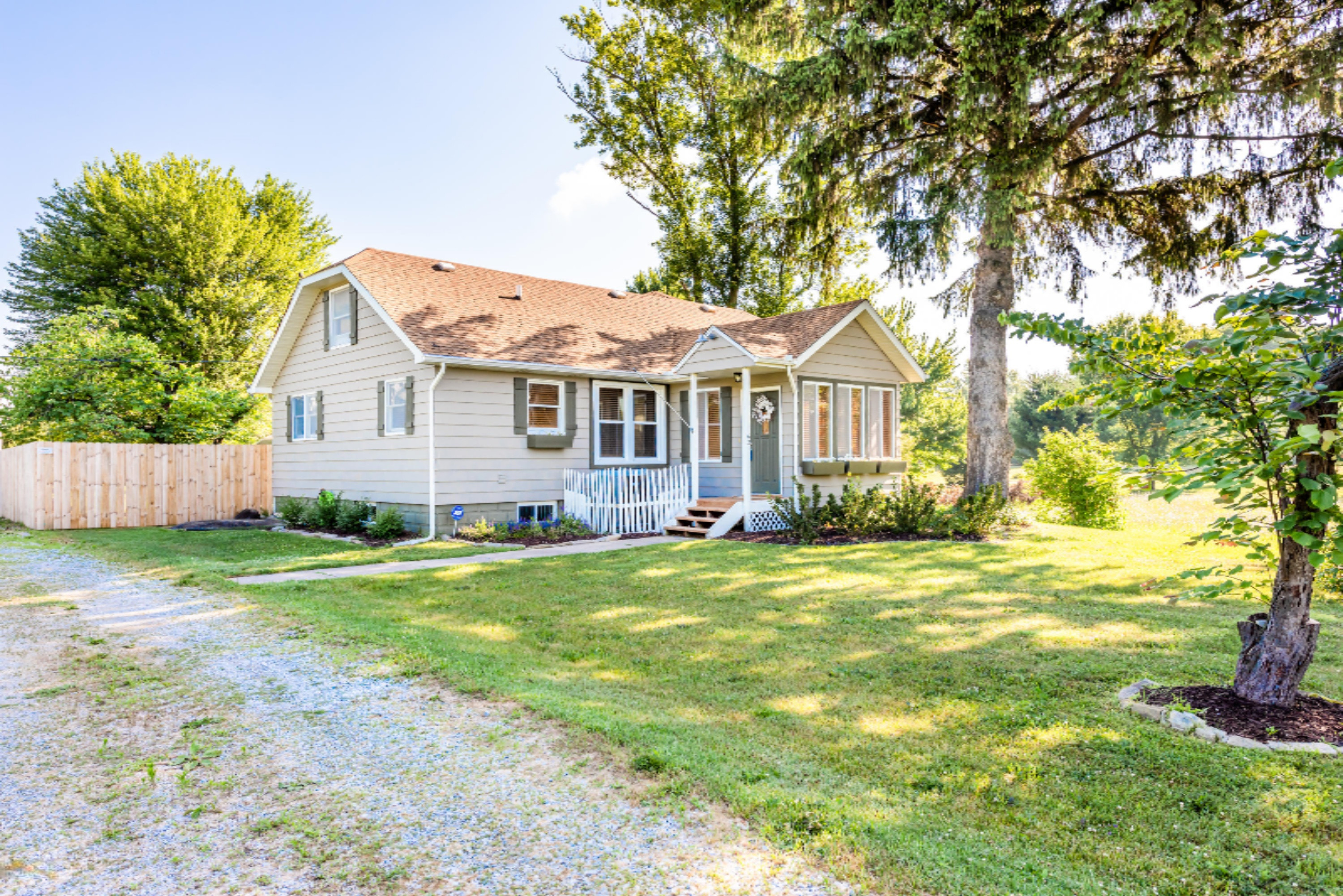 1621 East Shawnee Road Berrien Springs, MI 49103 - Photo 1 of 35 E Shawnee-101