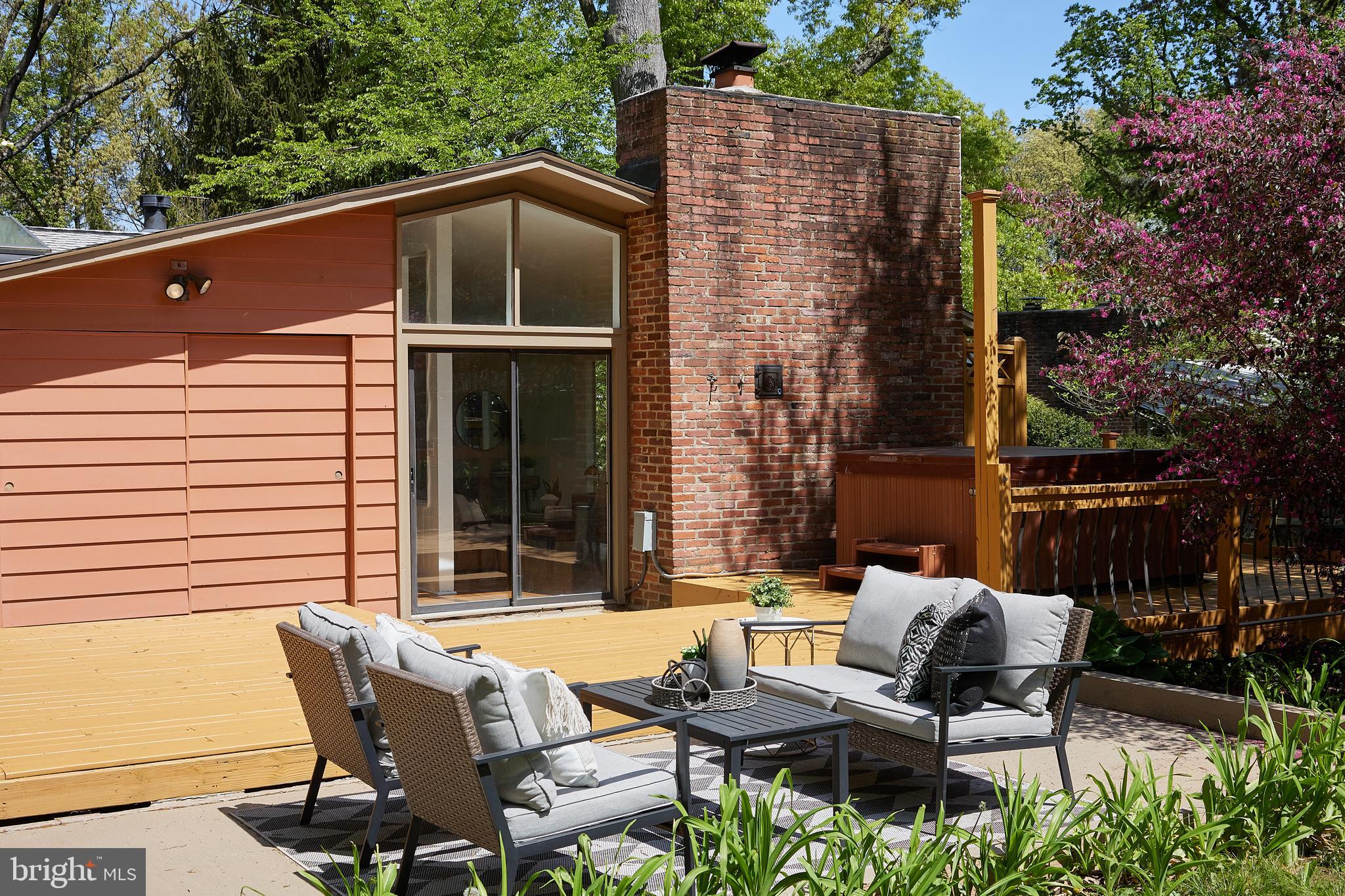 11530 Highview Avenue Silver Spring, MD 20902 - Photo 22 of 27 One of many relaxing outdoor areas