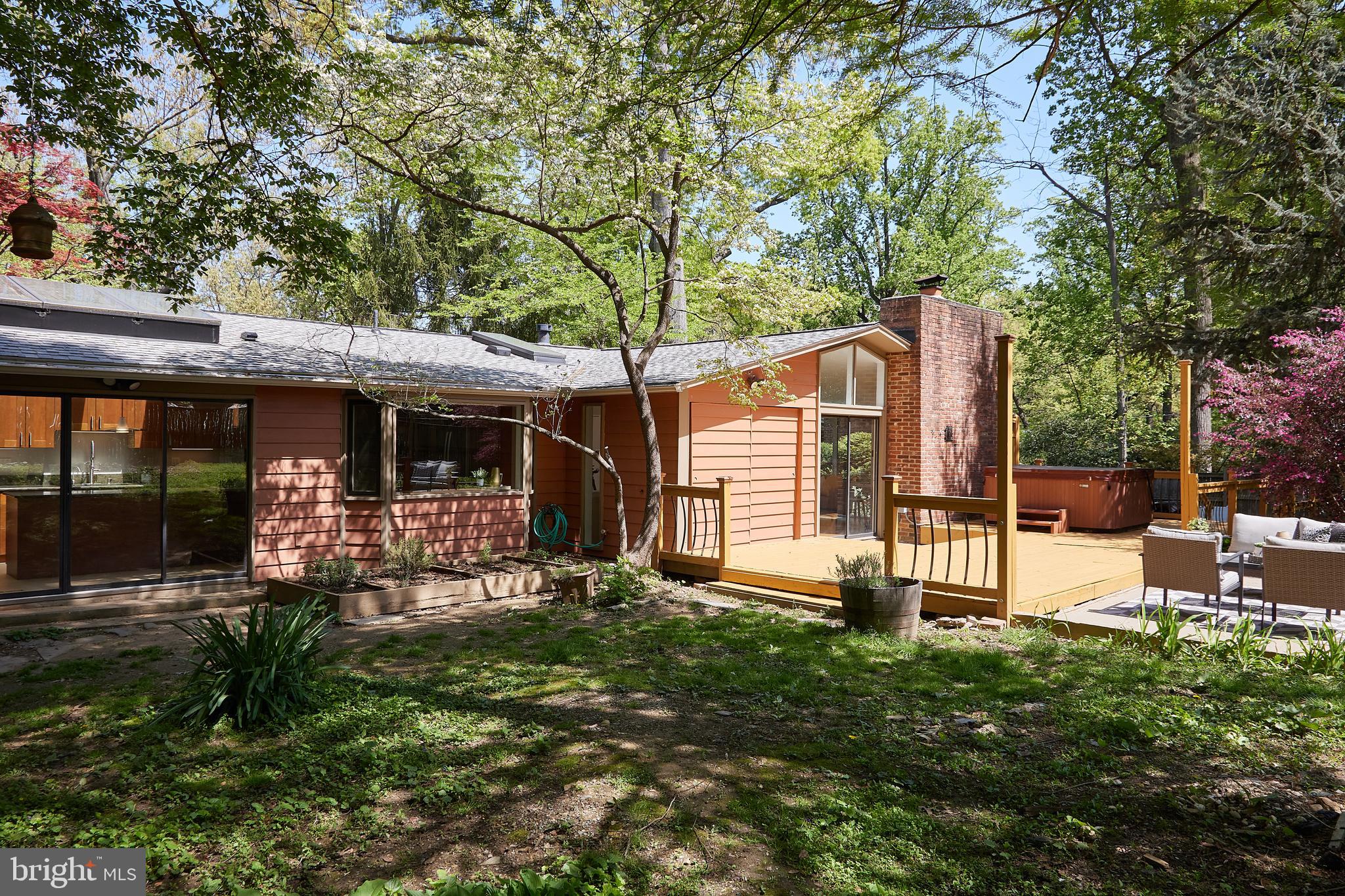 11530 Highview Avenue Silver Spring, MD 20902 - Photo 23 of 27 Surrounded by nature