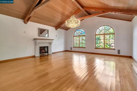 $3,700,000 | 74 Yarrow Valley Lane, Orinda, CA 94563