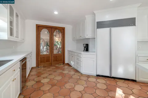$3,700,000 | 74 Yarrow Valley Lane, Orinda, CA 94563