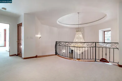 $3,700,000 | 74 Yarrow Valley Lane, Orinda, CA 94563