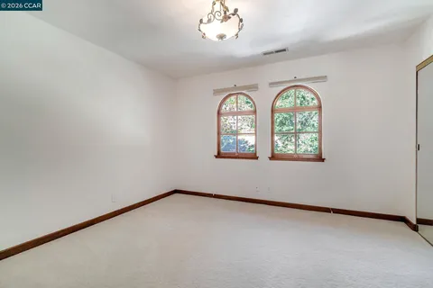 $3,700,000 | 74 Yarrow Valley Lane, Orinda, CA 94563