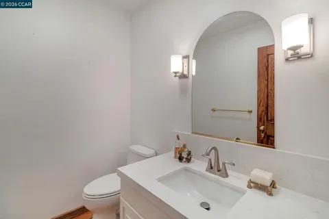 $3,700,000 | 74 Yarrow Valley Lane, Orinda, CA 94563
