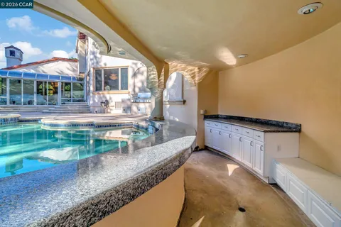 $3,700,000 | 74 Yarrow Valley Lane, Orinda, CA 94563