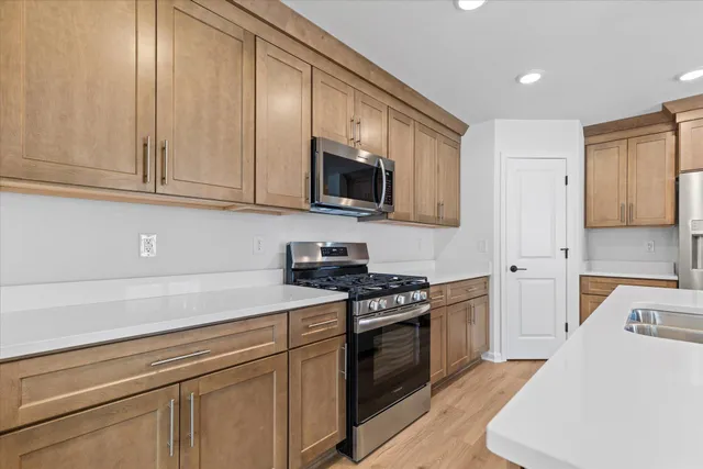 $402,900 | 520 Hunter Oaks Boulevard, Unit 801, Watertown, WI 53094