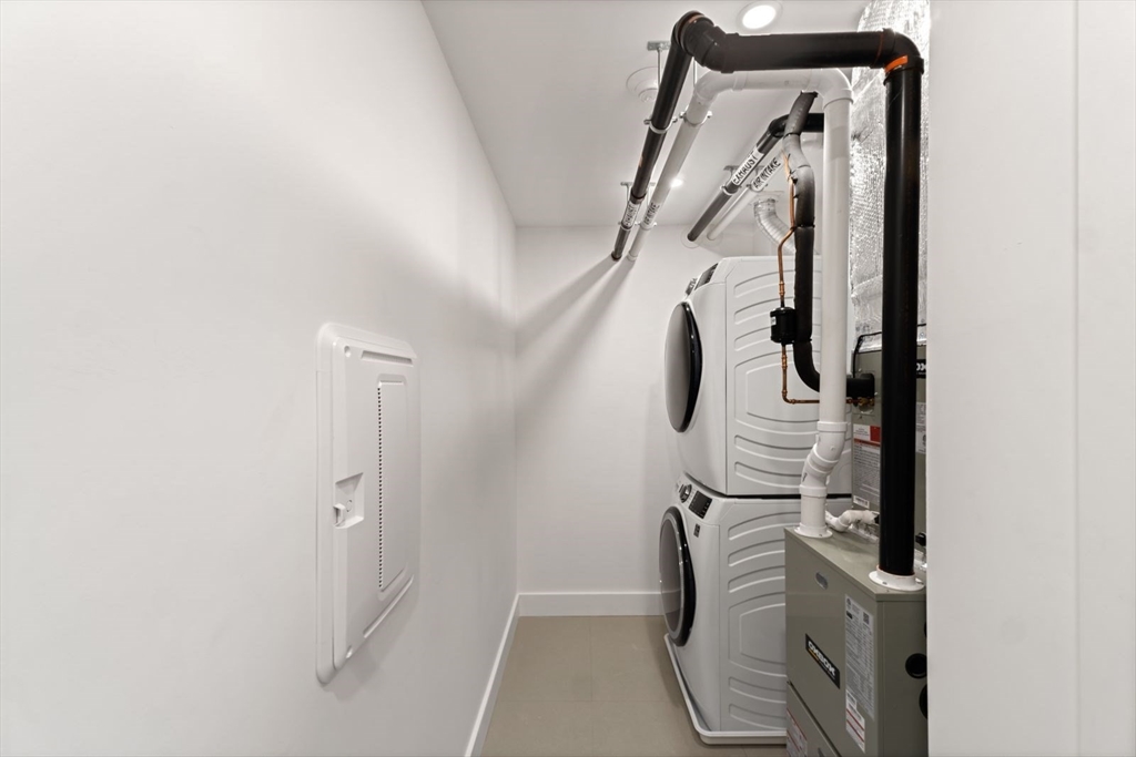 6 Devine Way, Unit 2 Boston, MA 02127 - Photo 38 of 39 a view of entryway