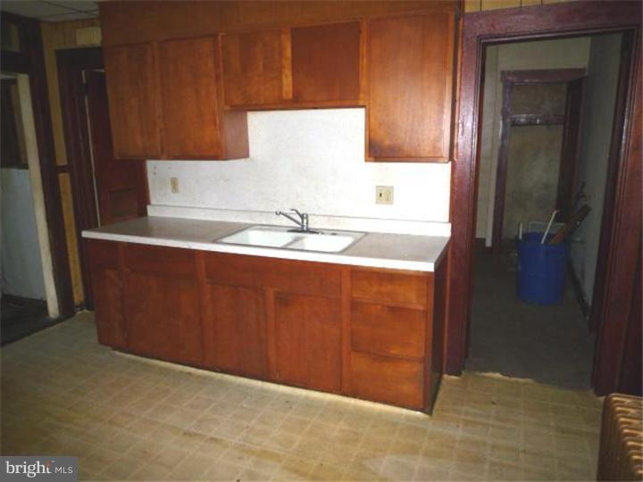 1302 Butler Street Reading, PA 19601 - Photo 6 of 10 Kitchen
