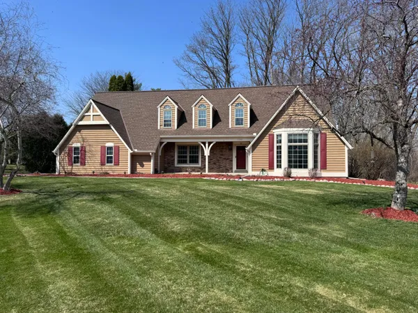 $799,900 | 15340 Turnberry Drive, Brookfield, WI 53005