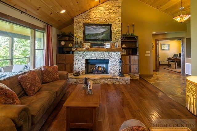 112 Hummingbird Road Beech Mountain, NC 28604 - Photo 30 of 35 Gallery Image 30