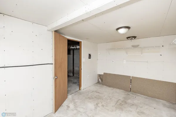 $155,000 | 601 10th Street South, Fargo, ND 58103