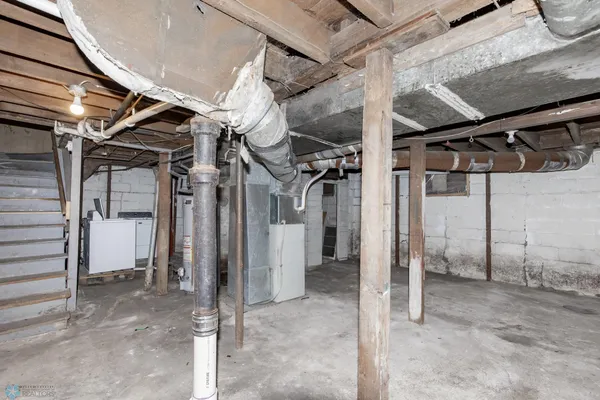 $155,000 | 601 10th Street South, Fargo, ND 58103