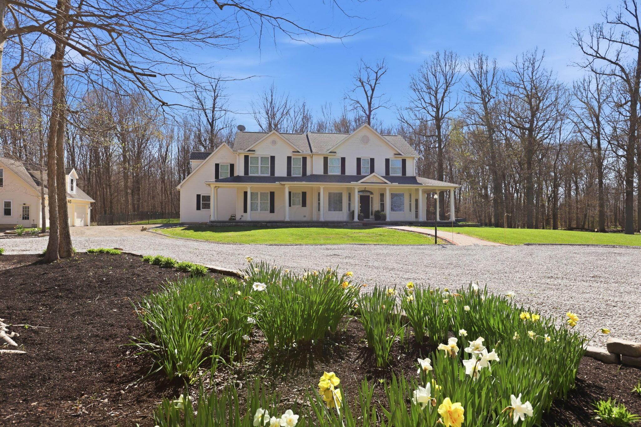 7341 Hollow Road Southwest Pataskala, OH 43062 - Photo 95 of 102 Front of Home