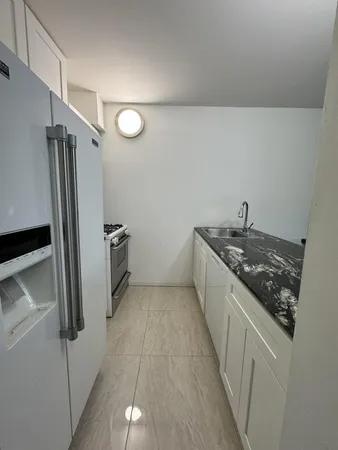 $4,200 | 415 East 37th Street, Unit 25B | Murray Hill