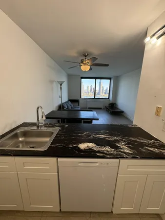 $4,200 | 415 East 37th Street, Unit 25B | Murray Hill