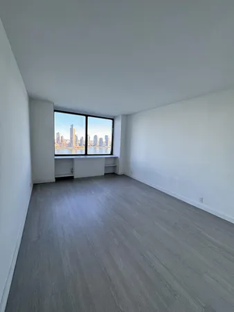 $4,200 | 415 East 37th Street, Unit 25B | Murray Hill