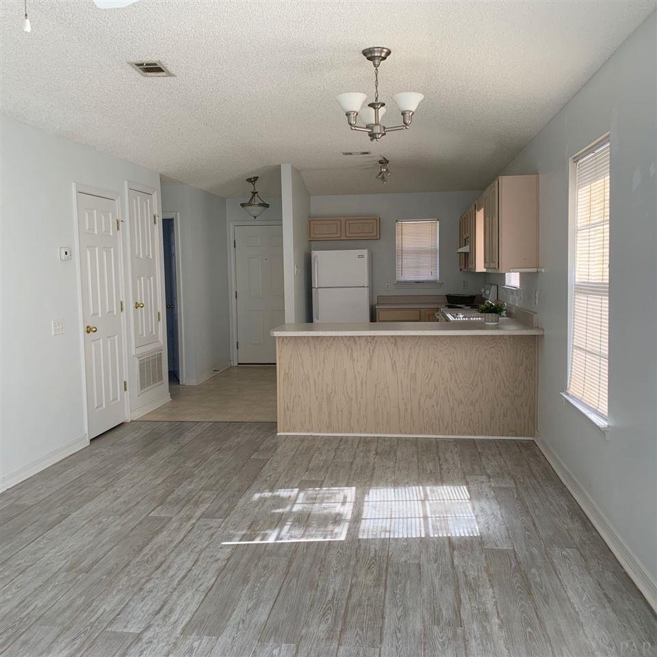 1158 Brownfield Road Pensacola, FL 32526 - Photo 8 of 26