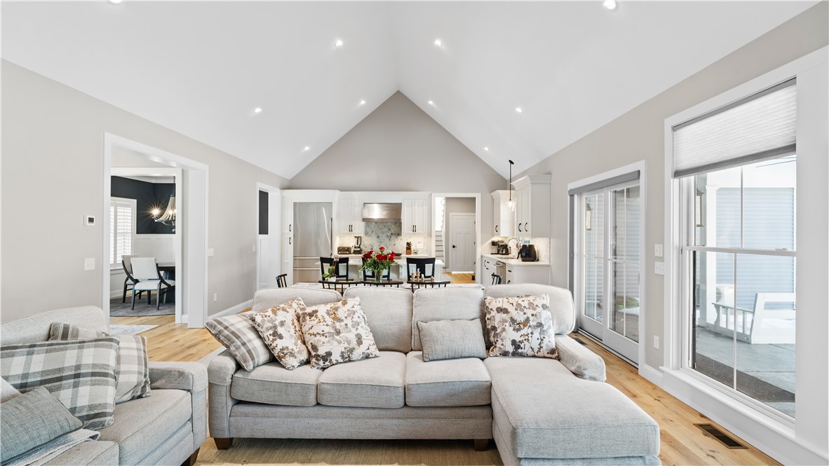 1241 Saugatucket Road South Kingstown, RI 02879 - Photo 23 of 41